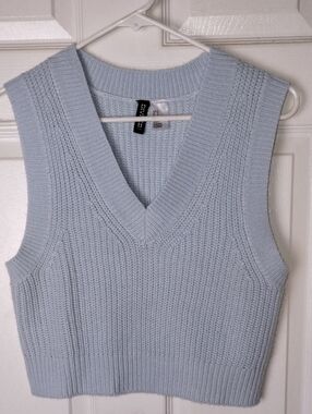 H&M Pale Blue Knit Sweater Vest. Size S
